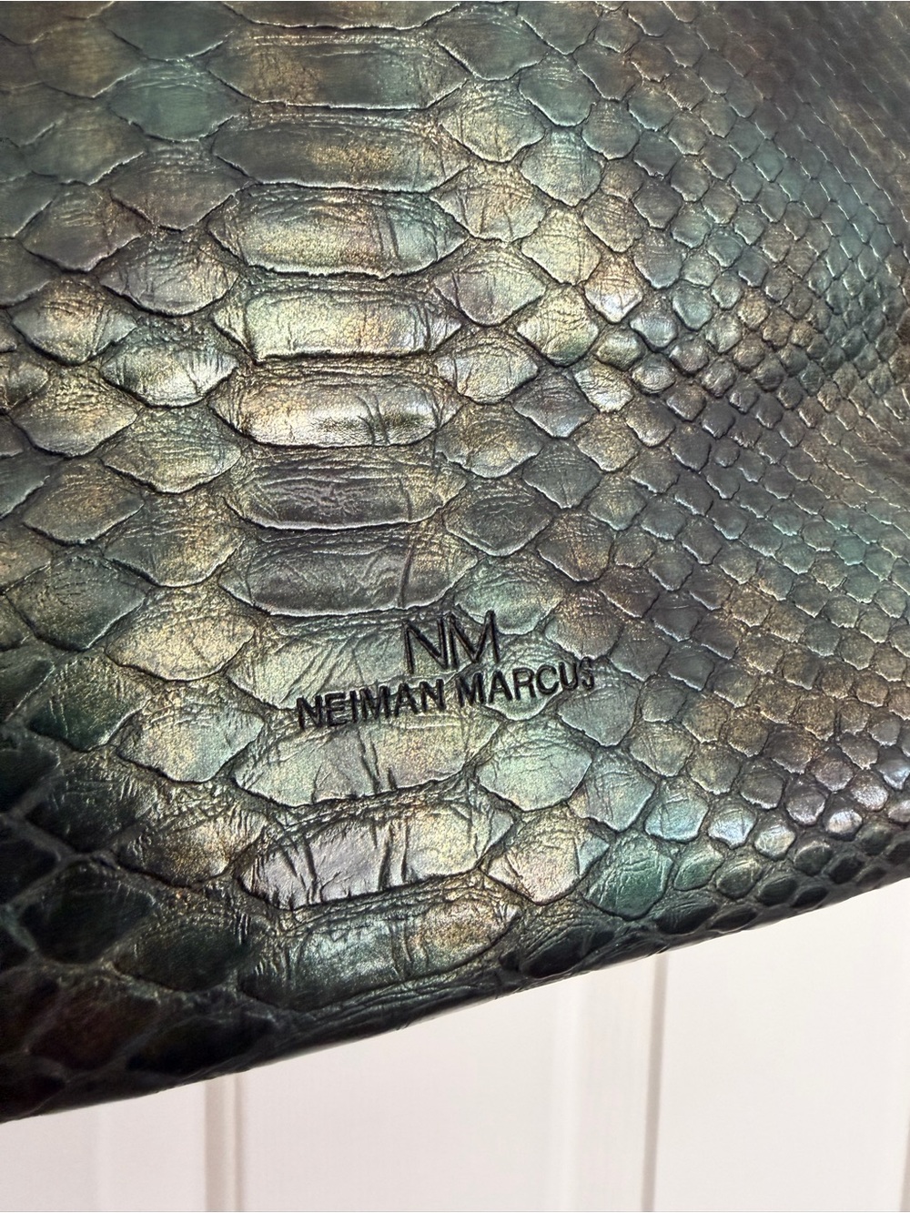 NWT Neiman Marcus Green Python Tote Bag - Picture 4 of 5